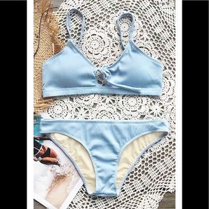 Cupshe Fluffy Cloud Tie Bikini Set